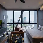 Scarletz Klcc 4Pax By Feel Home Luxury 100Mbps Wifi
