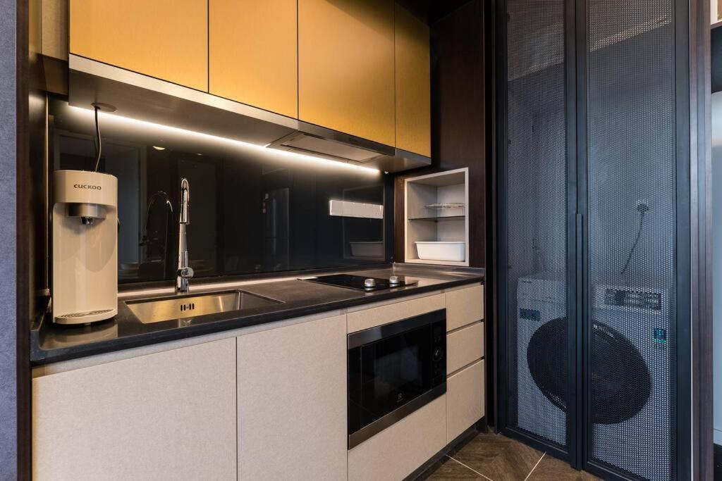 Scarletz Klcc 4pax By Feel Luxury 100mbps Wifi Kuala Lumpur