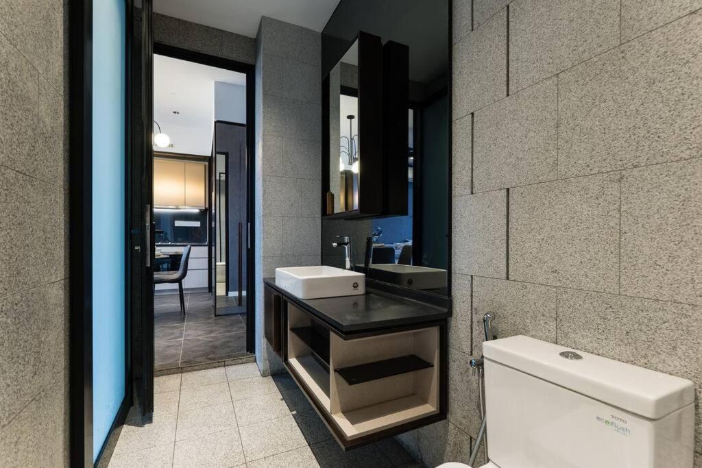 Pangsapuri Scarletz Klcc 4pax By Feel Luxury 100mbps Wifi *