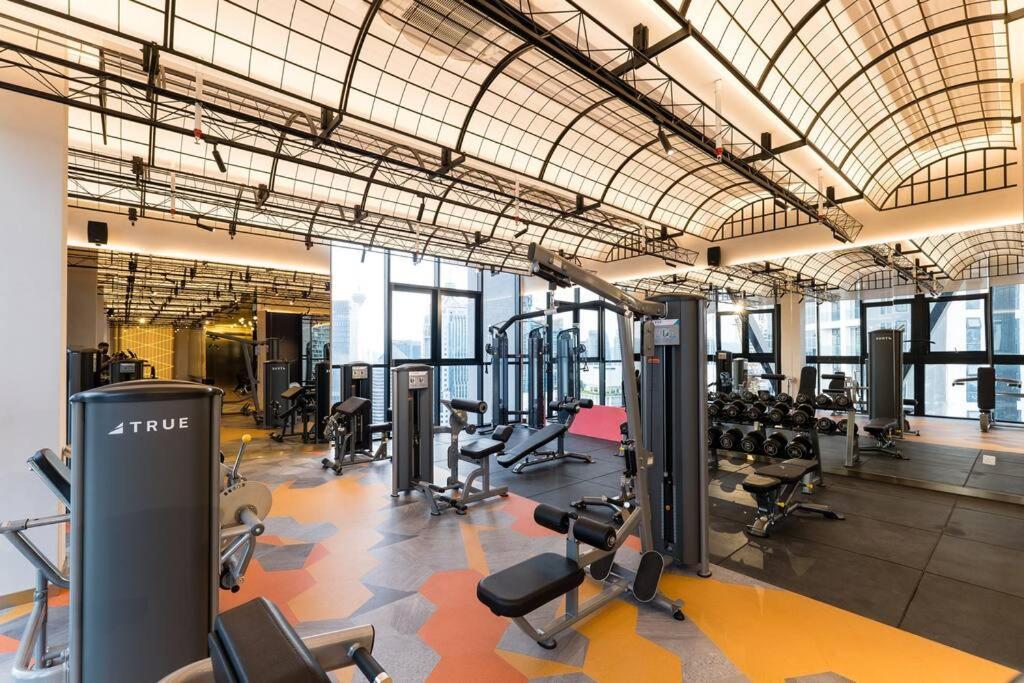 Scarletz Klcc 4pax By Feel Luxury 100mbps Wifi