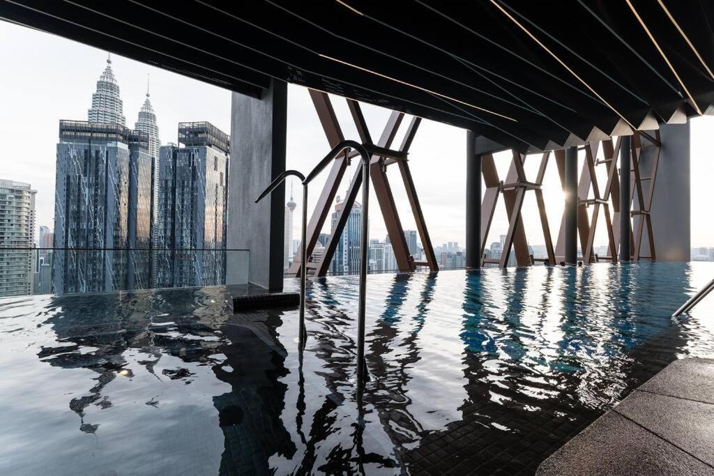 Pangsapuri Scarletz Klcc 4pax By Feel Luxury 100mbps Wifi *