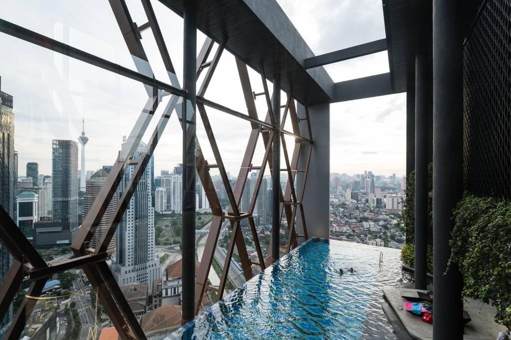 Scarletz Klcc 4pax By Feel Luxury 100mbps Wifi Pangsapuri *